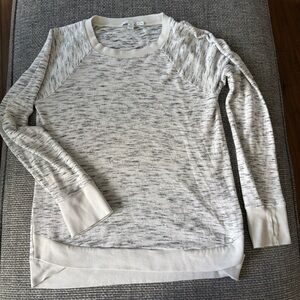 Threads 4 Thought Gray Cream Long Sleeve Sweater Cozy Knit